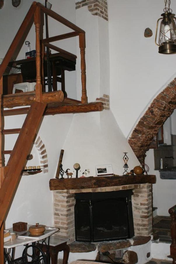 Afrodite'S House-Restaurated Oil Factory Agia  Bagian luar foto